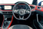 Renault_Clio_RS_200_vs_Volkswagen_Polo_GTI-4